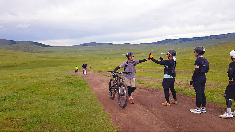 Cycle up to the hills